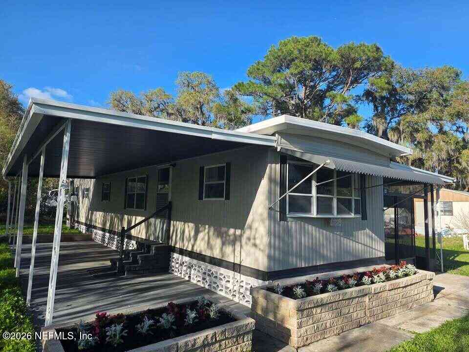 Mobile Home For Sale - 200 E Char Lane<br/> Putnam County, Crescent City, FL 32112