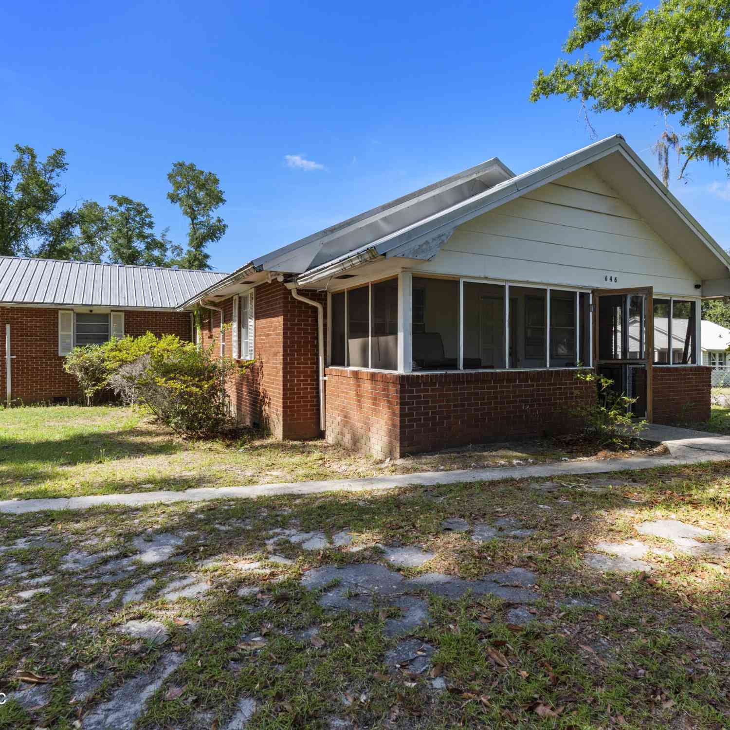 Homes For Sale - 646 SE Old County Camp Road<br/> Madison County, Madison, FL 32340