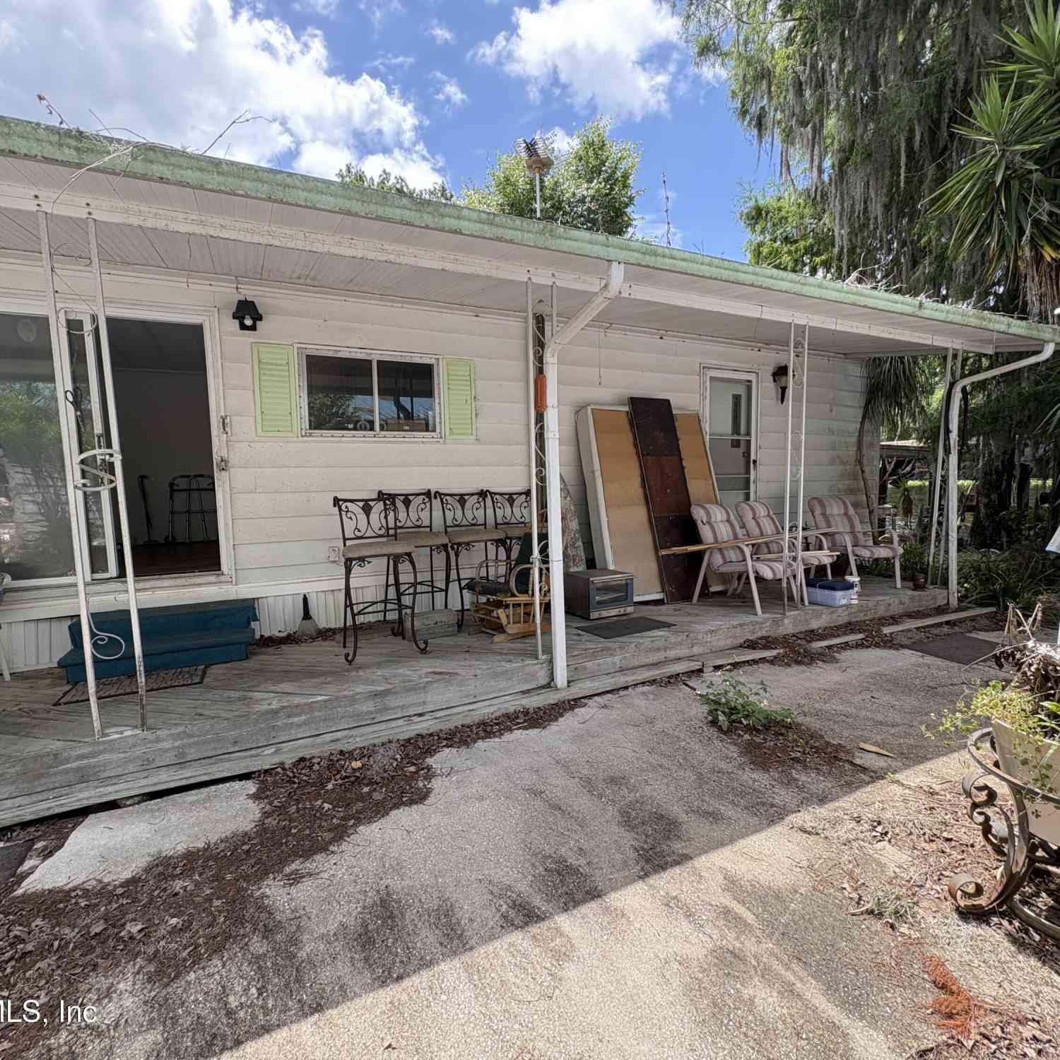Mobile Home For Sale - 161 Smith Lane<br/> Satsuma, FL 32189