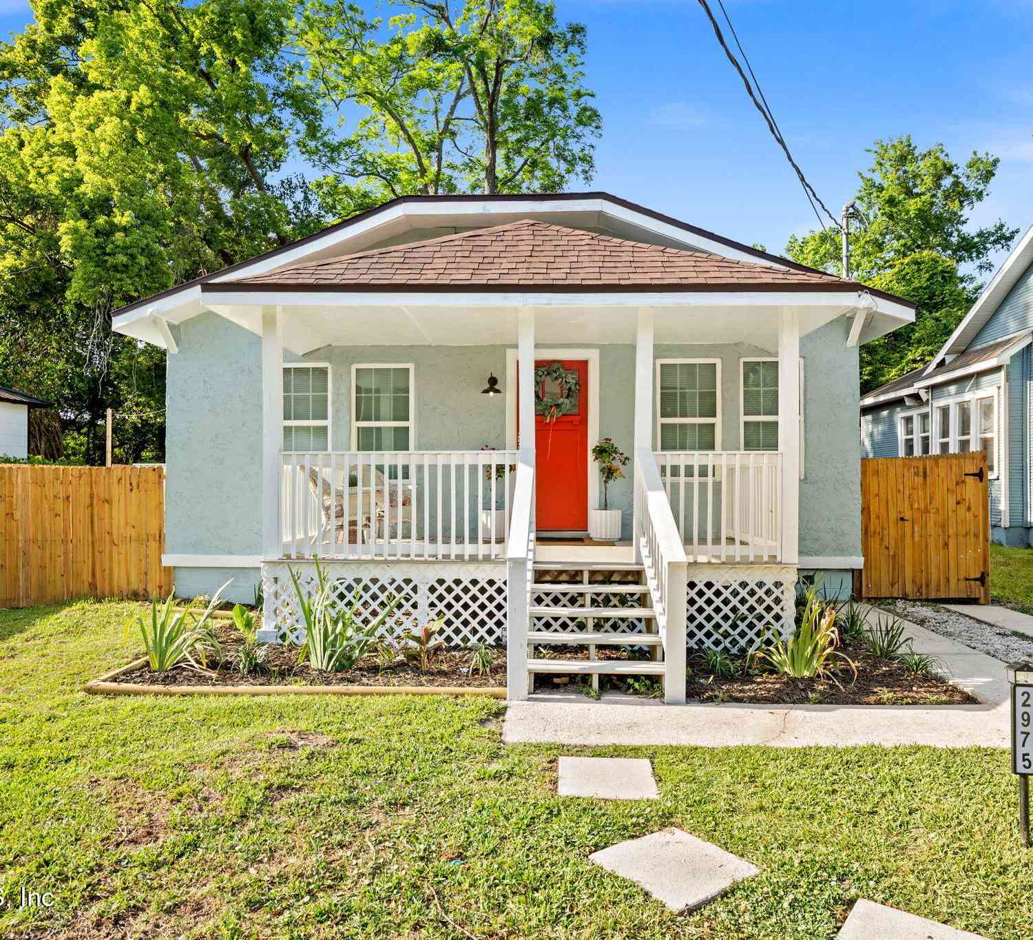 Homes For Sale - 2975 Ernest Street<br/> Jacksonville, FL 32205