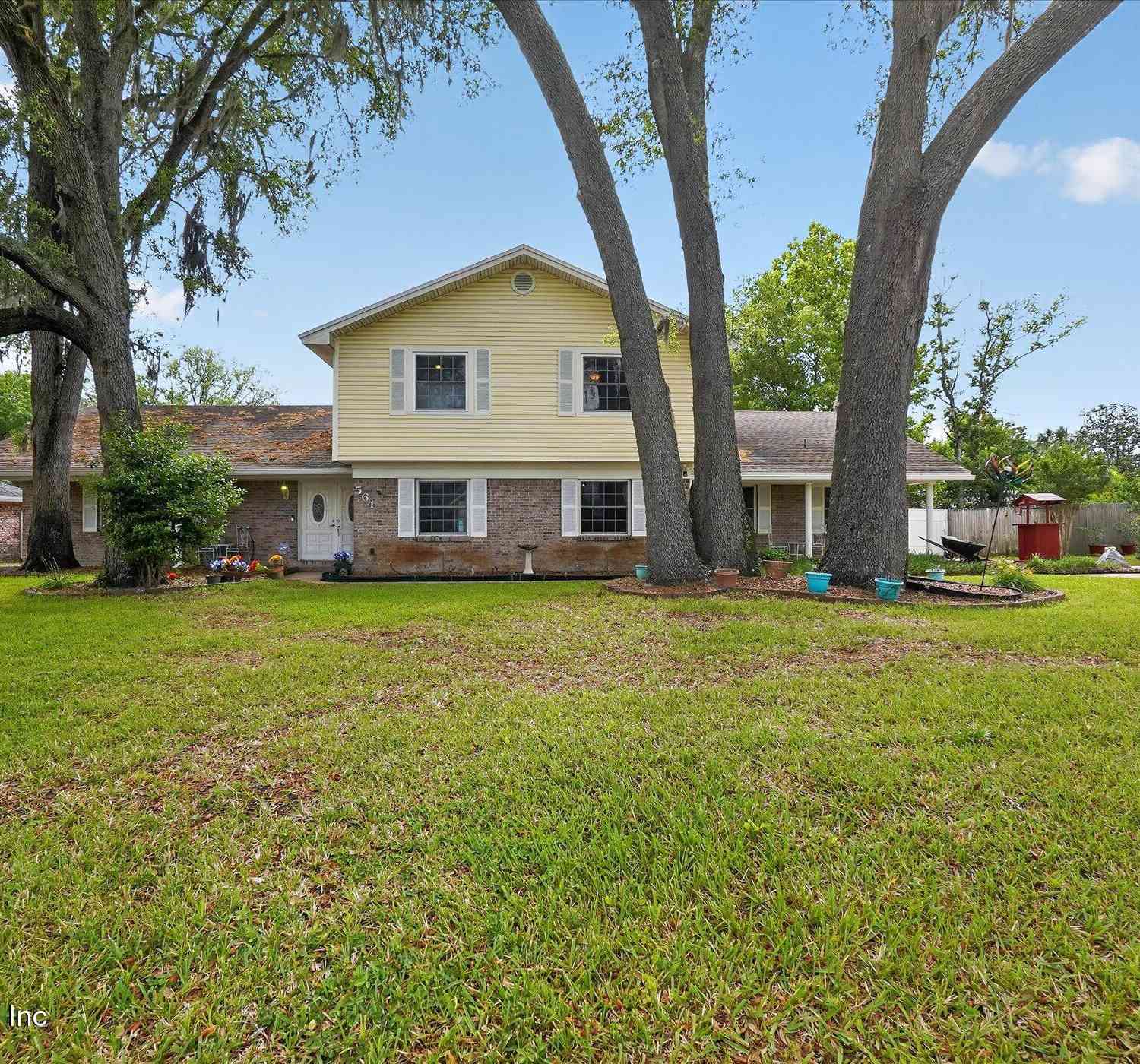 Homes For Sale - 564 Gulfstream Trail<br/> Orange Park, FL 32073