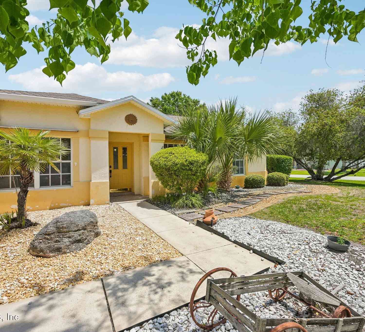 Homes For Sale - 2 Birdseye Place<br/> Palm Coast, FL 32137