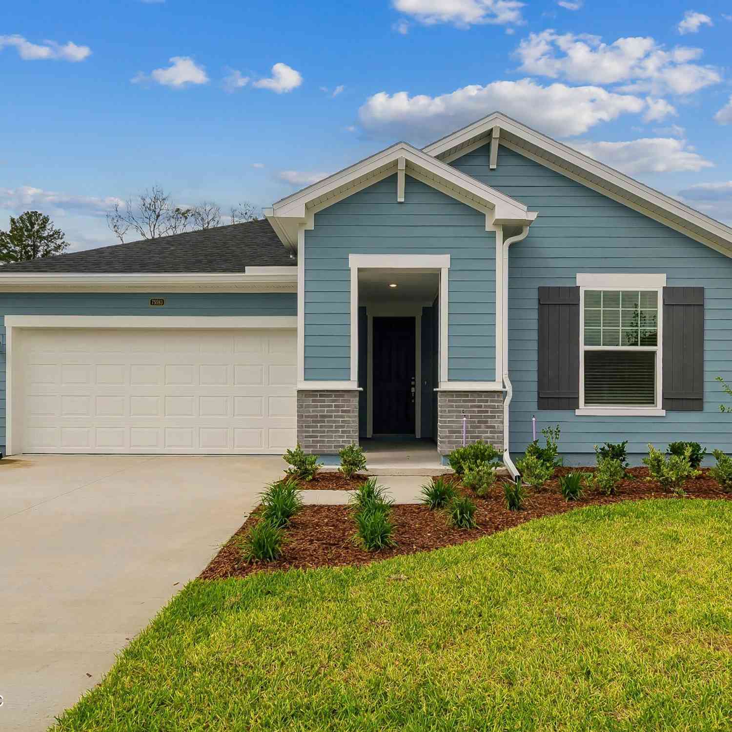 Homes For Sale - 75593 Banyan Way<br/> Yulee, FL 32097