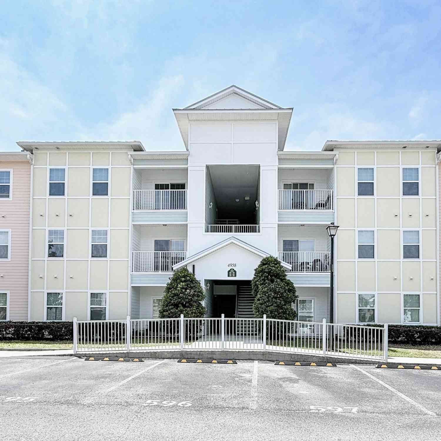 Condo For Sale - 4958 Key Lime Drive #205<br/> Duval County, Jacksonville, FL 32256