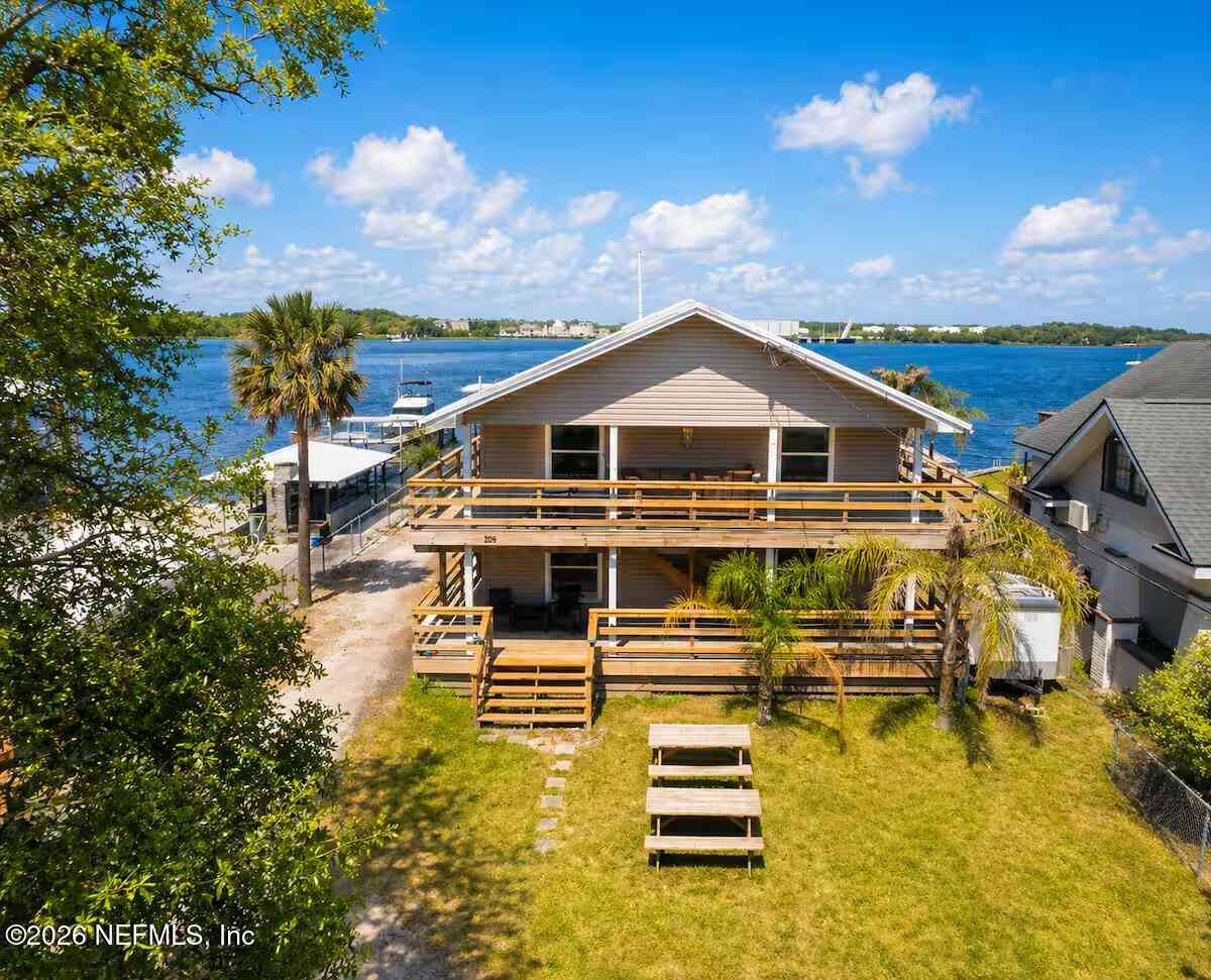 Homes For Sale - 209 Trout River Drive<br/> Jacksonville, FL 32208