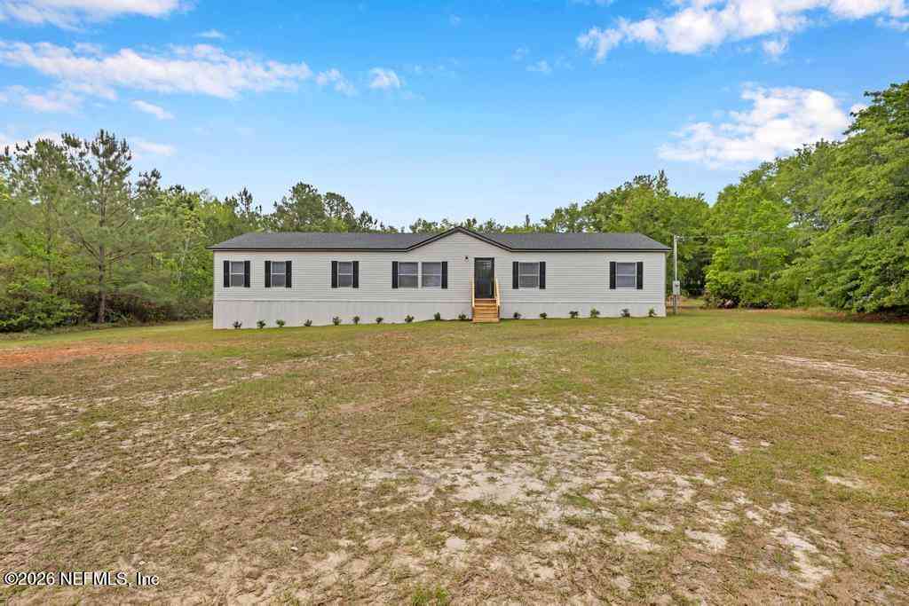 Mobile Home For Sale - 13 Tulip Court<br/> Middleburg, FL 32068