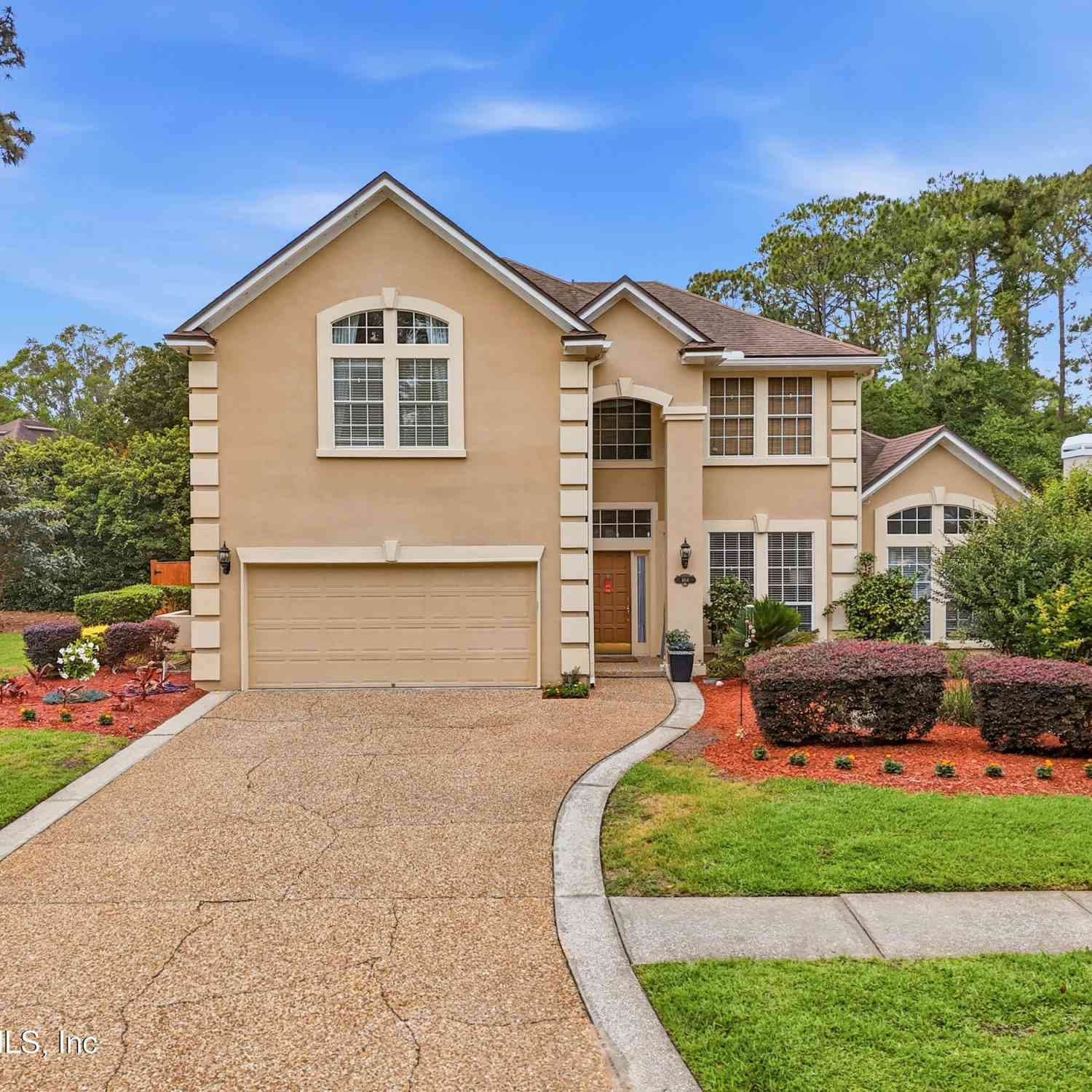 Homes For Sale - 8614 Hunters Creek Drive<br/> Jacksonville, FL 32256