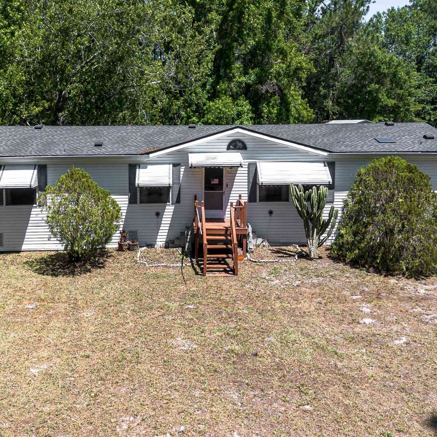 Mobile Home For Sale - 13701 Macapa Road<br/> Jacksonville, FL 32224