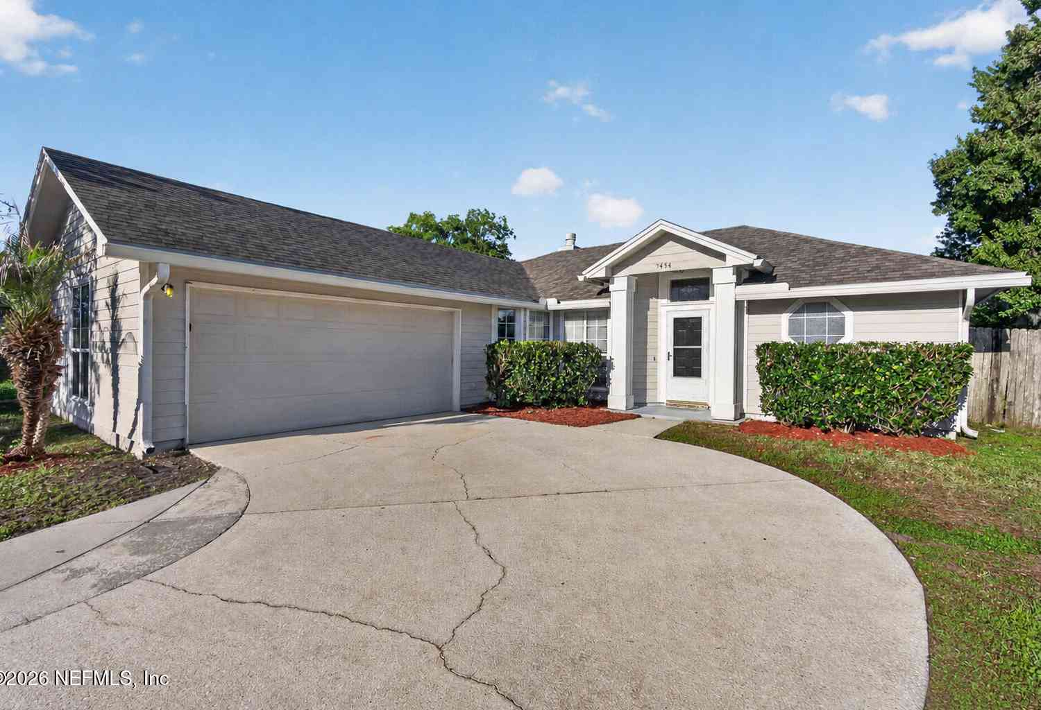 Homes For Sale - 2454 Ambrosia Drive<br/> Middleburg, FL 32068