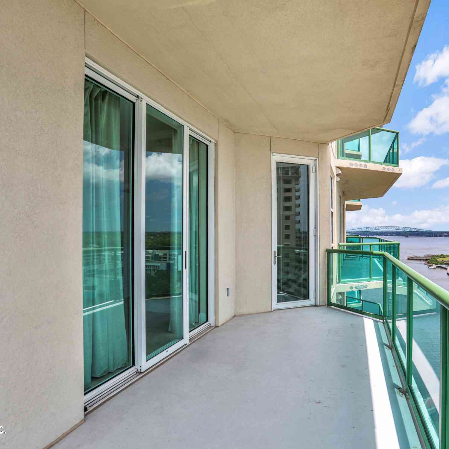Condo For Rent - 1431 Riverplace Boulevard #1401<br/> Jacksonville, FL 32207