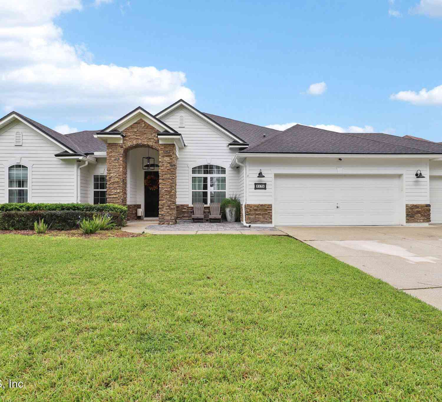 Homes For Sale - 2175 Club Lake Drive<br/> Orange Park, FL 32065