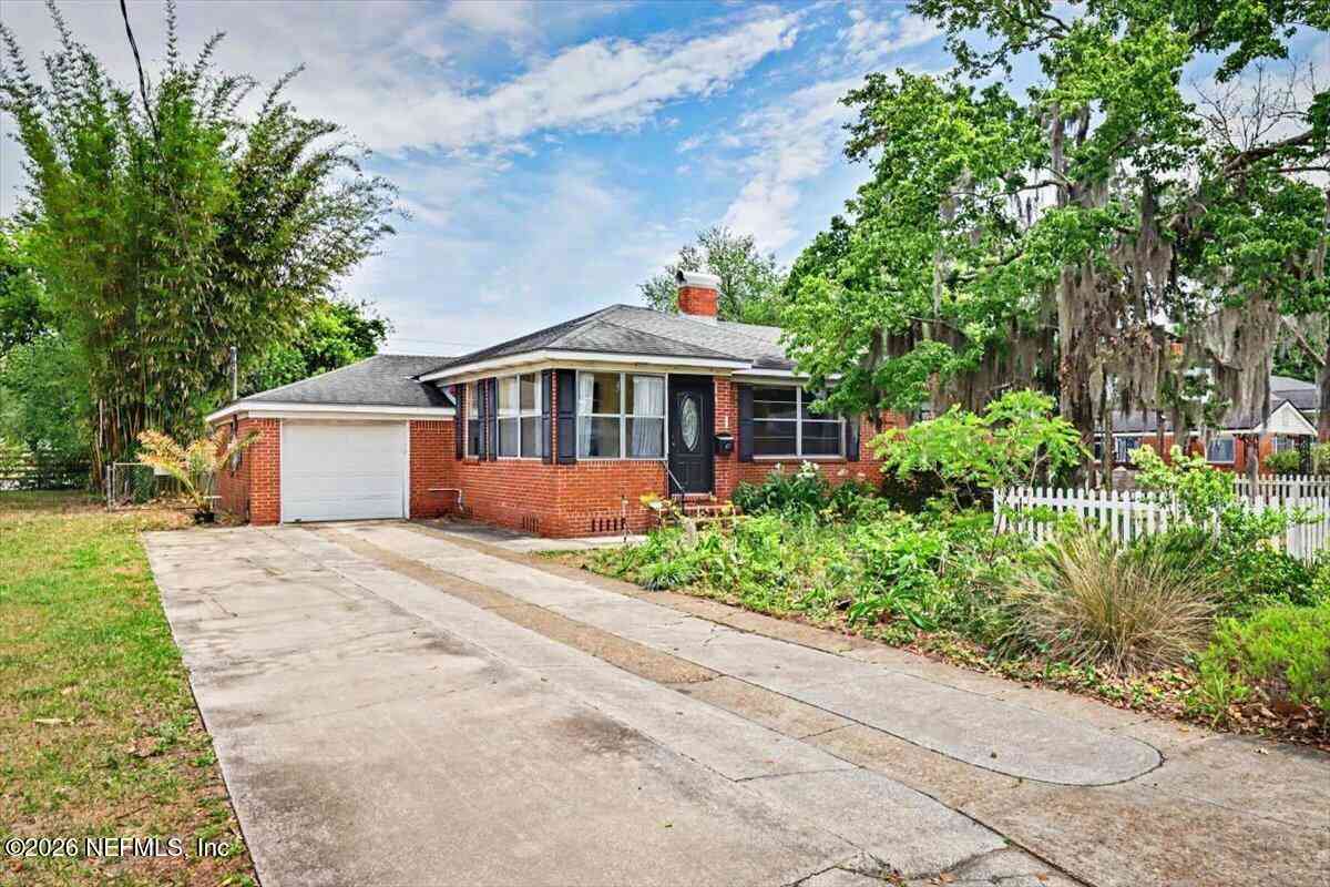 Homes For Sale - 4121 Birmingham Road<br/> Jacksonville, FL 32207