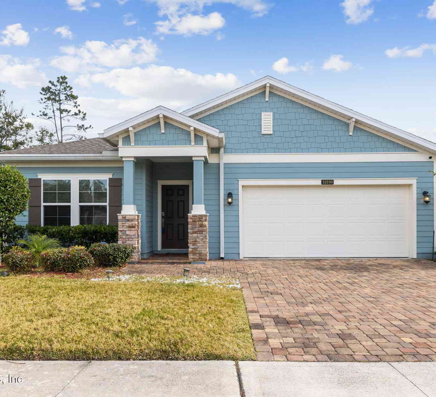 Homes For Sale - 10199 Powell Creek Court<br/> Jacksonville, FL 32222