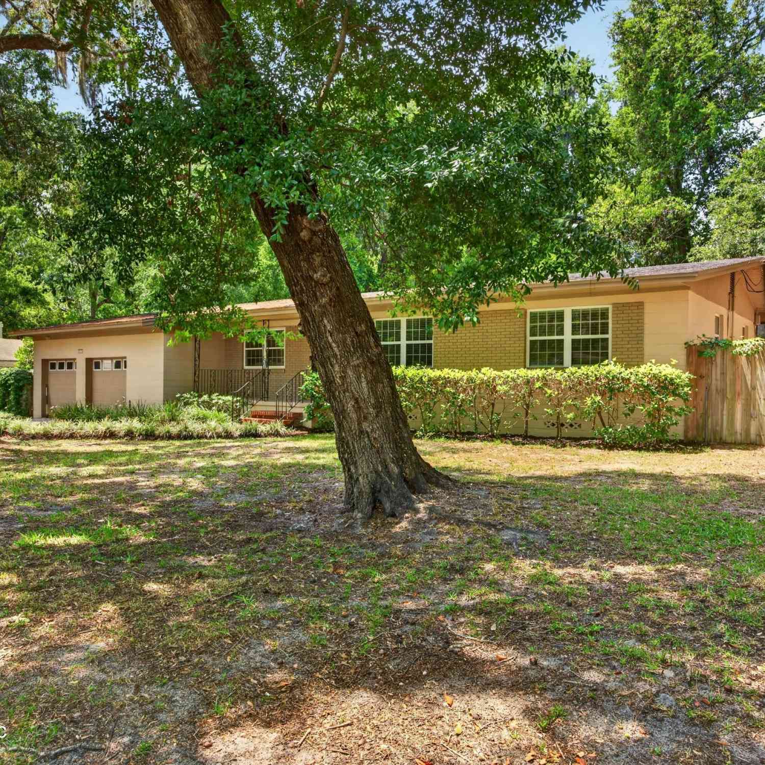 Homes For Sale - 317 Frog Hollow Road<br/> Orange Park, FL 32073