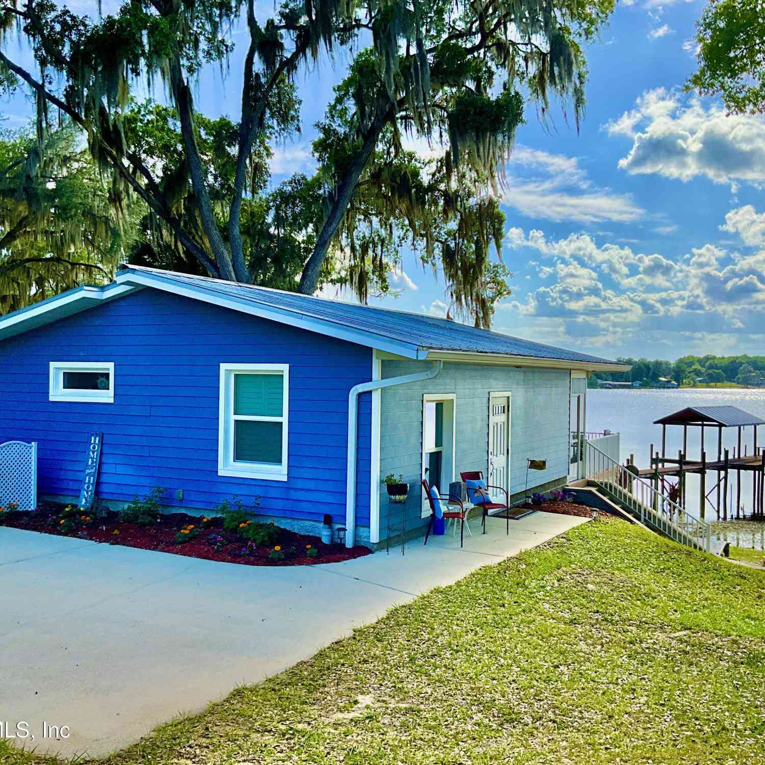 Homes For Sale - 125 Floradandy Road<br/> Putnam County, Heathrow, FL 32640