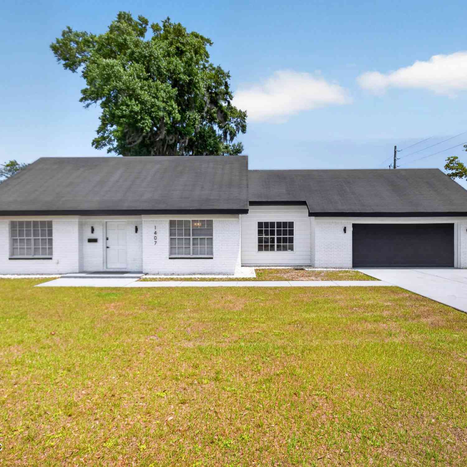 Homes For Sale - 1407 Grandview Drive<br/> Jacksonville, FL 32211