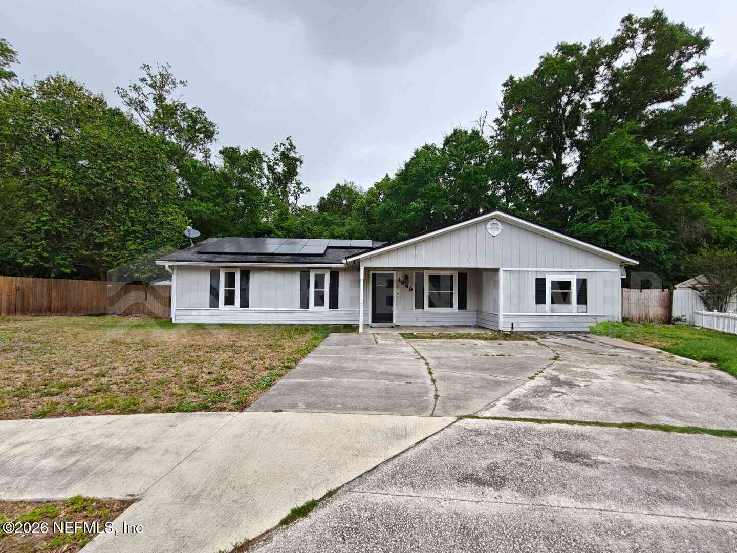 Homes For Rent - 1549 Sonoma Court<br/> Jacksonville, FL 32221