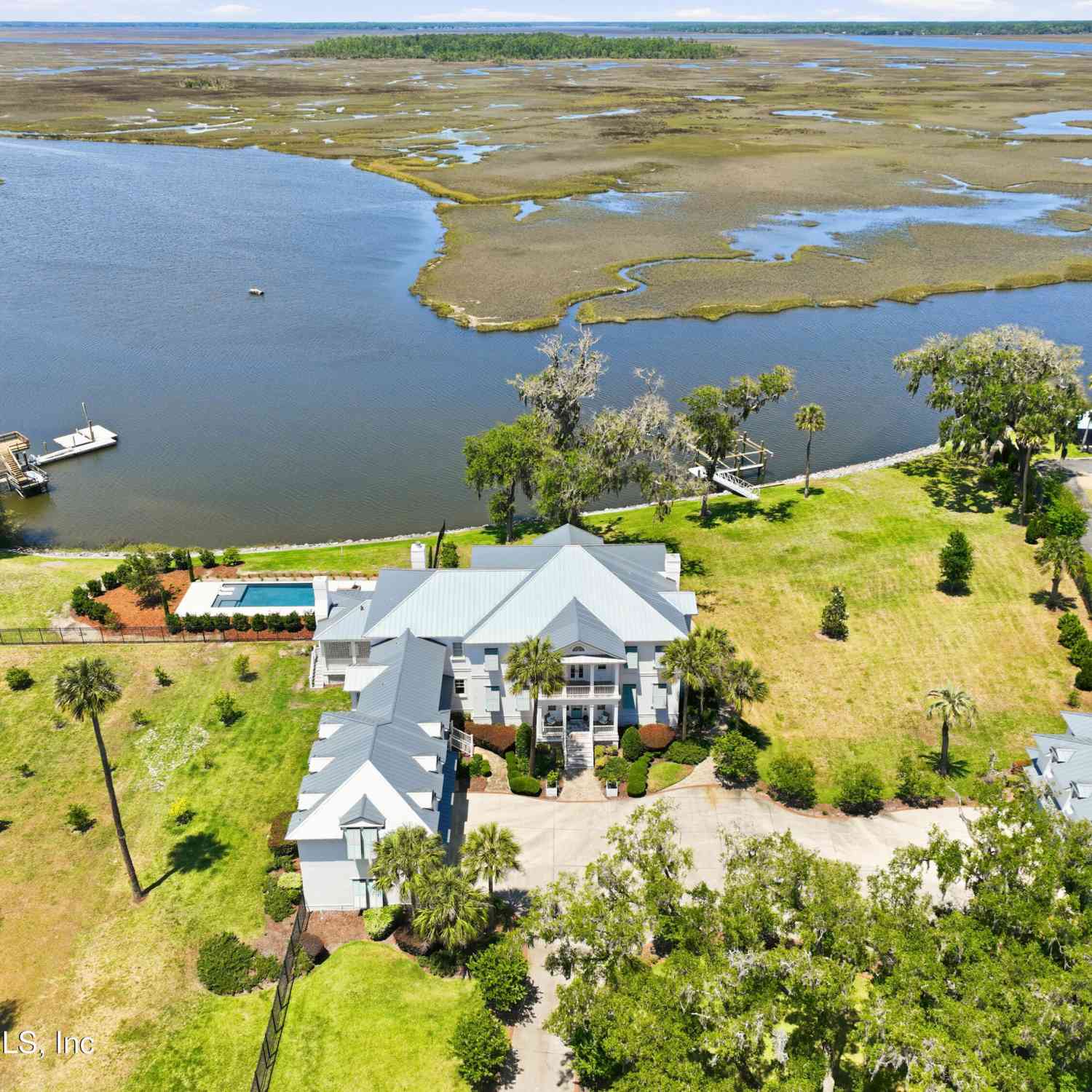 Homes For Sale - 3013 Sunset Landing Drive<br/> Duval County, Jacksonville, FL 32226
