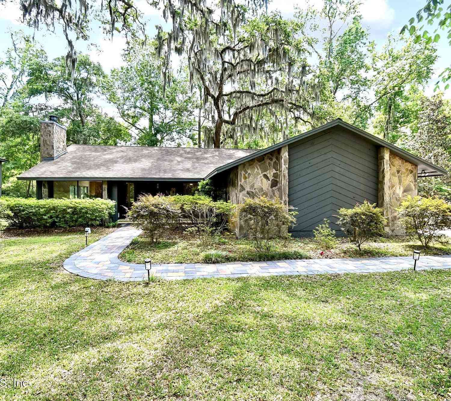 Homes For Sale - 2946 Old Orchard<br/> Jacksonville, FL 32257
