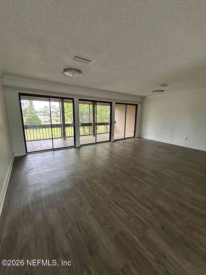 Condo For Rent - 7616 Las Palmas Way #171<br/> Jacksonville, FL 32256