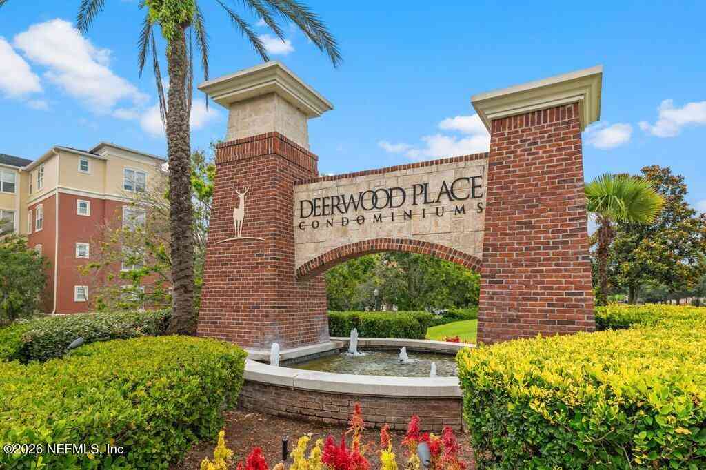 Condo For Sale - 4480 Deerwood Lake Parkway #352<br/> Duval County, Jacksonville, FL 32216