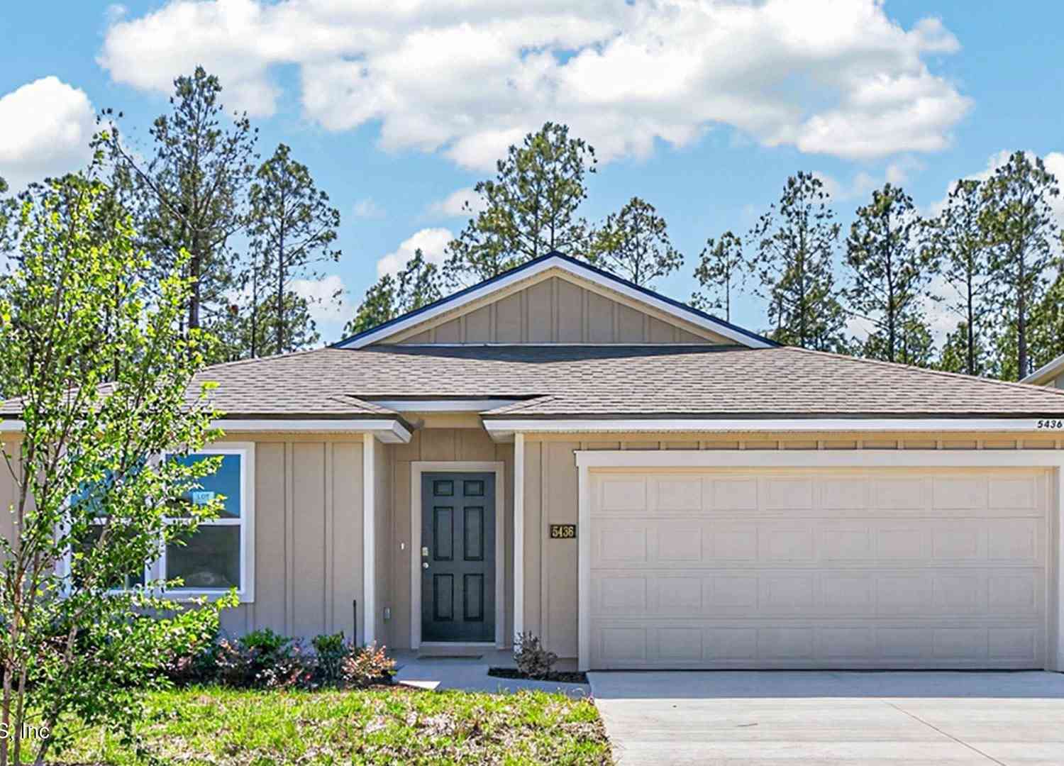 Homes For Sale - 5436 Summer Bud Court<br/> Jacksonville, FL 32219