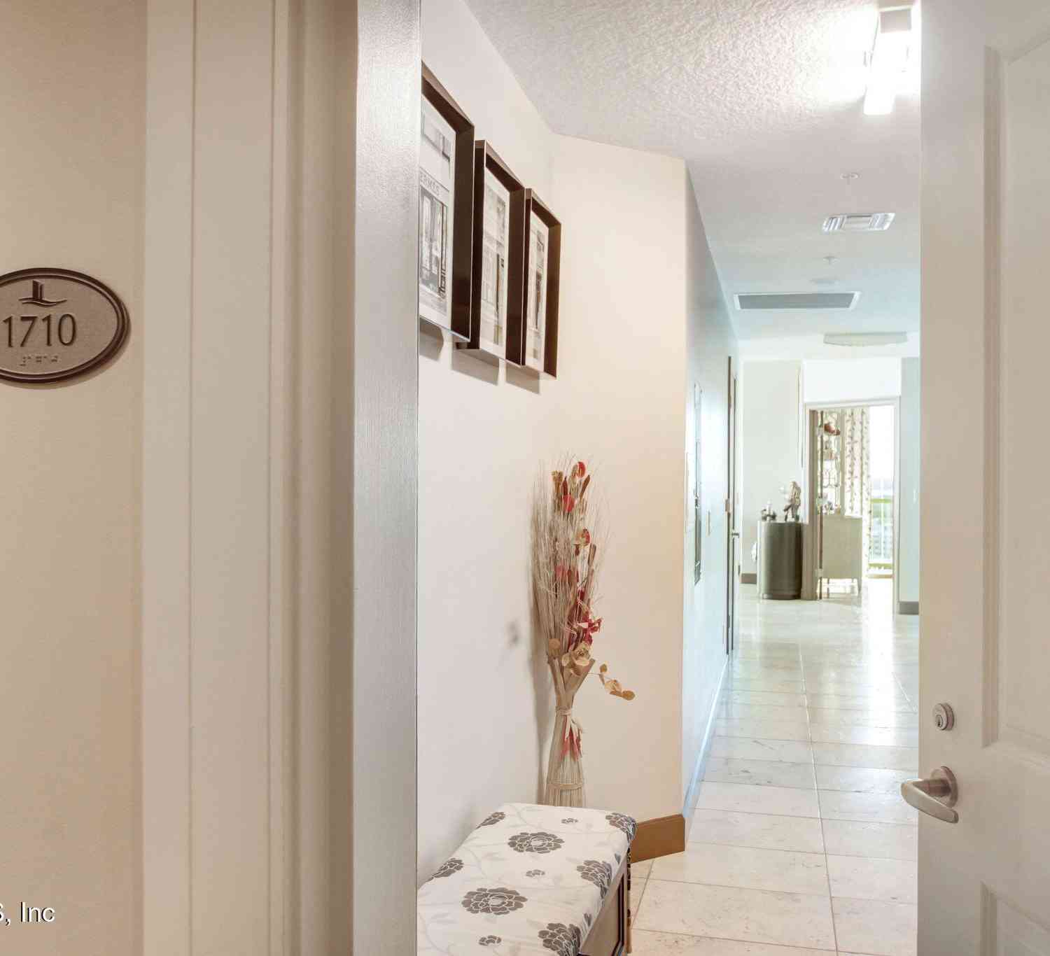 Condo For Sale - 1431 Riverplace Boulevard #1710<br/> Duval County, Jacksonville, FL 32207
