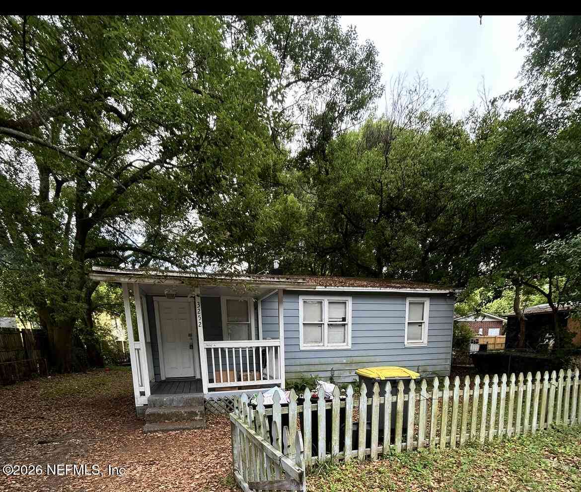 Homes For Sale - 3252 Thomas Street<br/> Duval County, Jacksonville, FL 32254