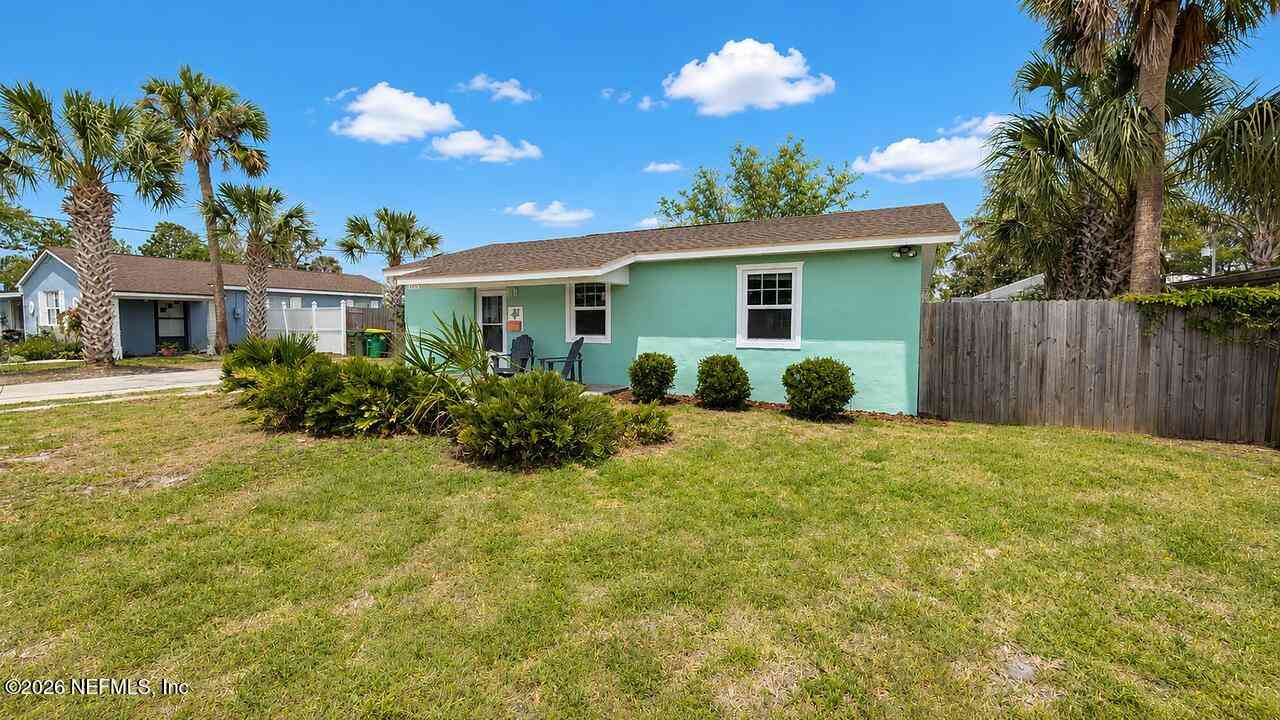 Homes For Rent - 1105 10th Street<br/> Jacksonville Beach, FL 32250