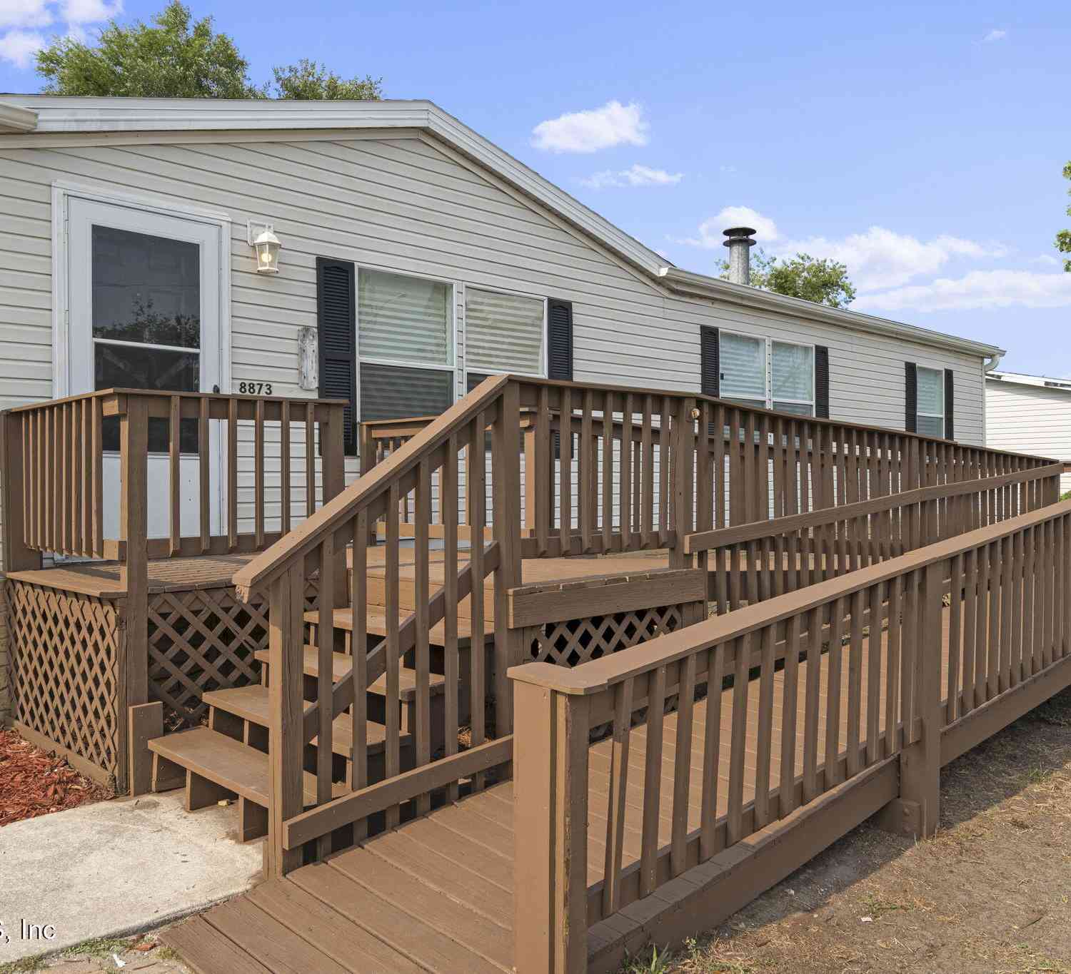 Mobile Home For Sale - 8873 Pisces Circle<br/> Jacksonville, FL 32222