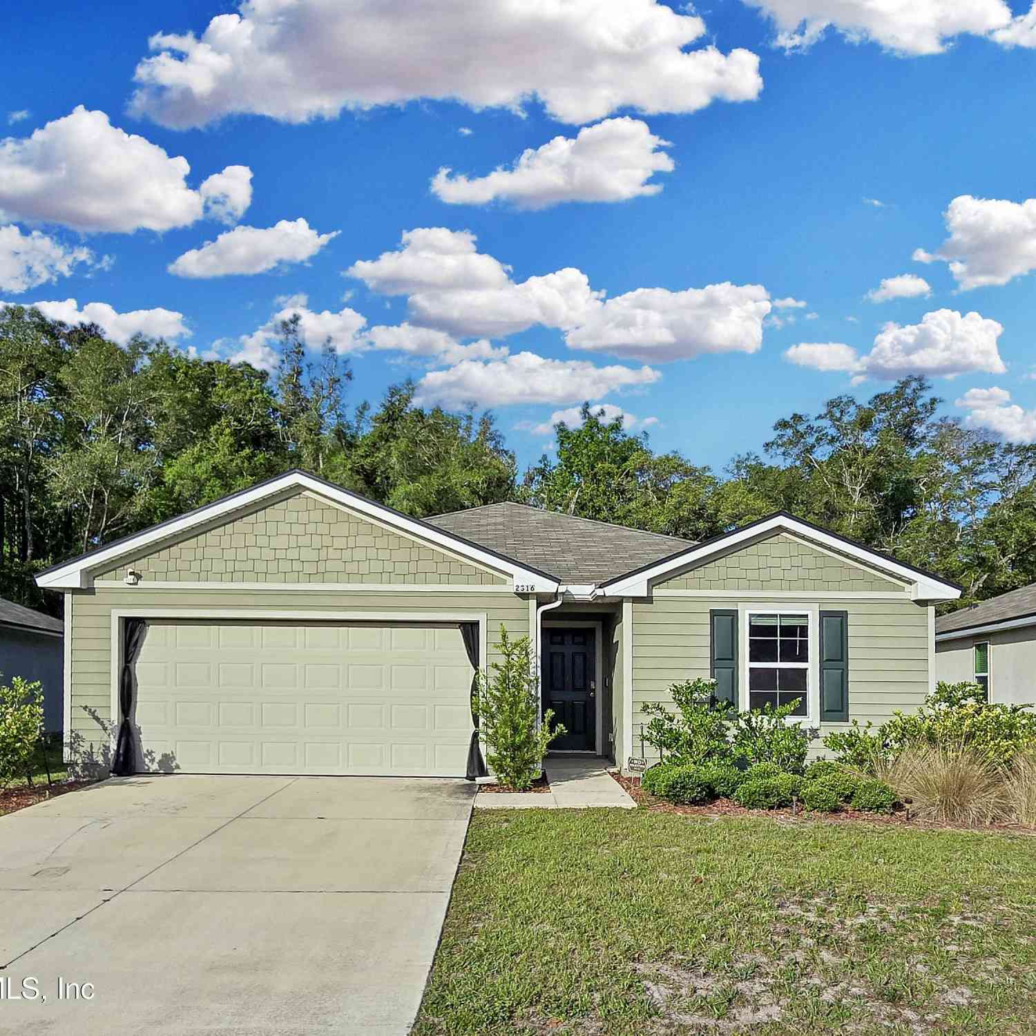 Homes For Sale - 2316 Oak Stream Drive<br/> Clay County, Green Cove Springs, FL 32043