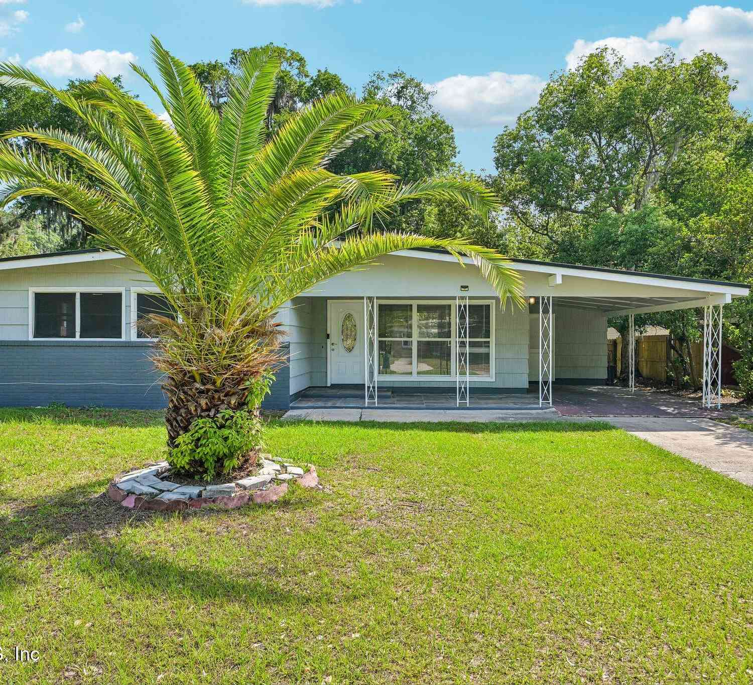 Homes For Sale - 802 N Cypress Street<br/> Clay County, Green Cove Springs, FL 32043