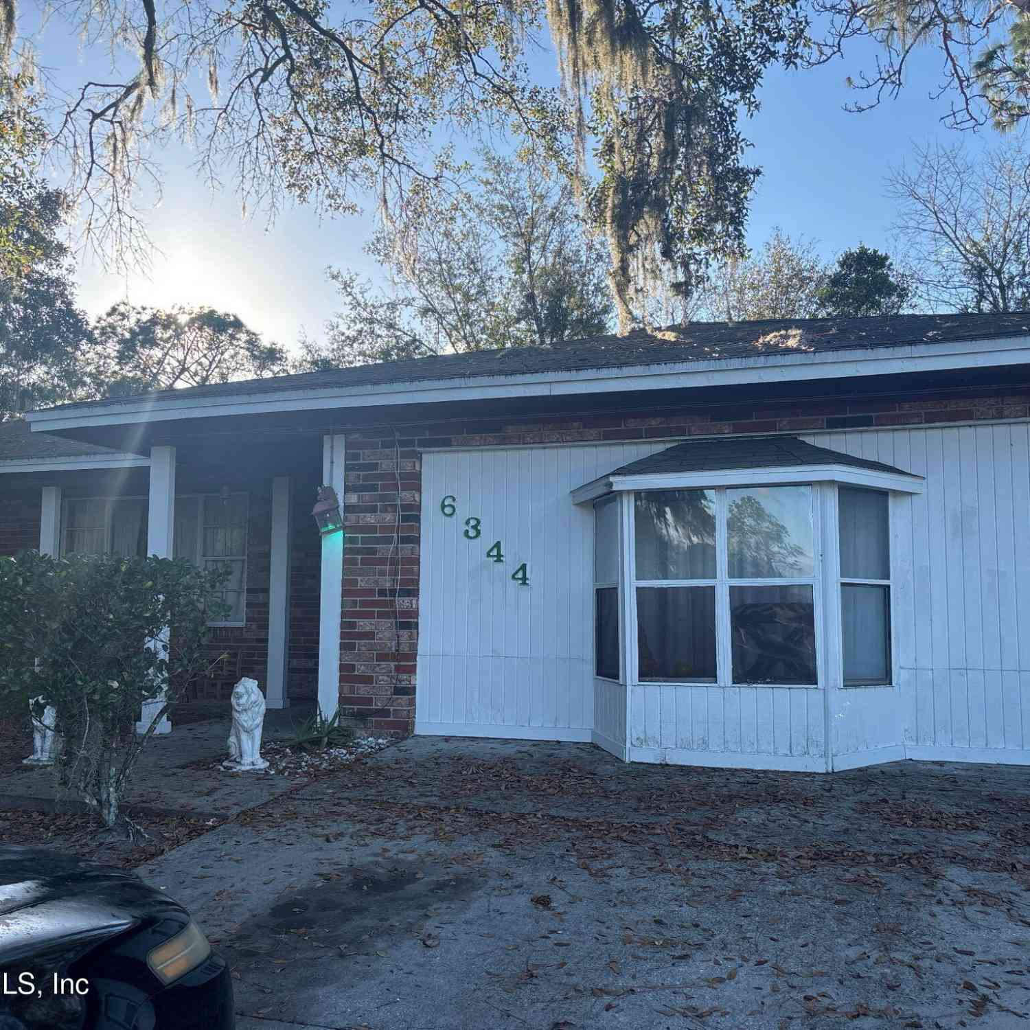 Homes For Sale - 6344 Dickens Drive<br/> Duval County, Jacksonville, FL 32244