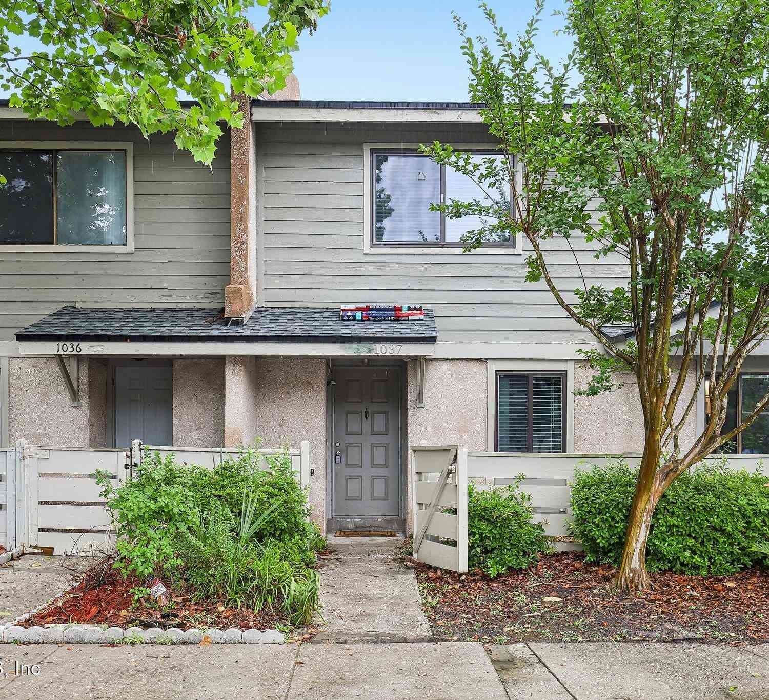 Condo For Sale - 7701 Baymeadows Circle #1037<br/> Duval County, Jacksonville, FL 32256
