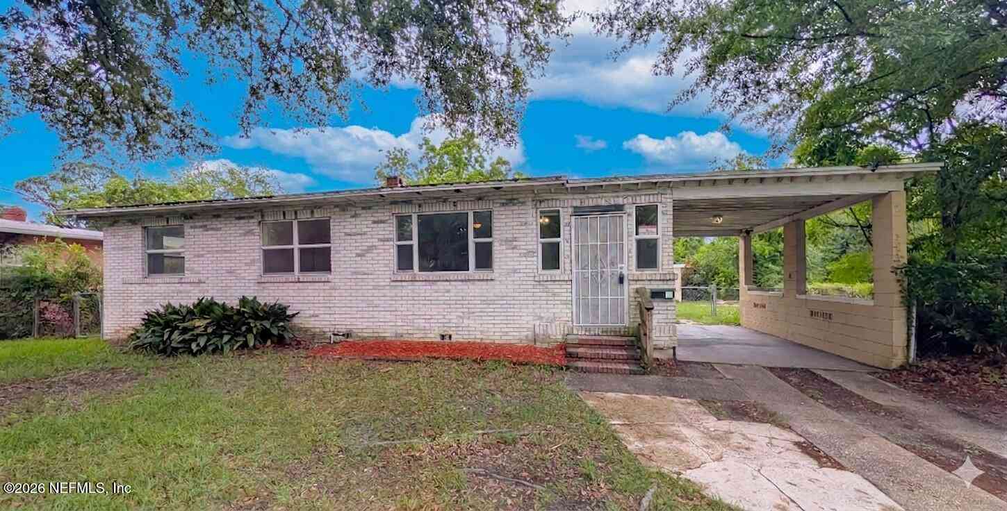 Homes For Sale - 2750 Calloway Circle<br/> Jacksonville, FL 32209