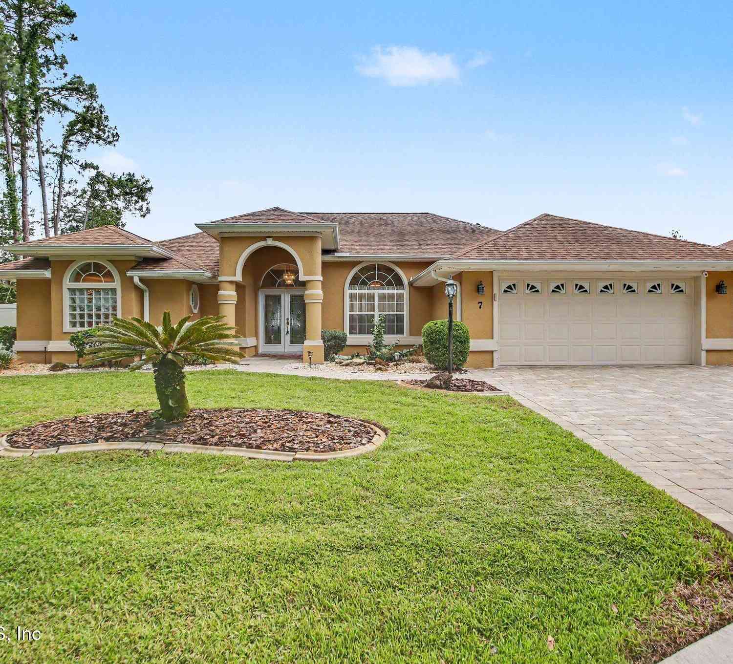 Homes For Sale - 7 Edward Drive<br/> Palm Coast, FL 32164