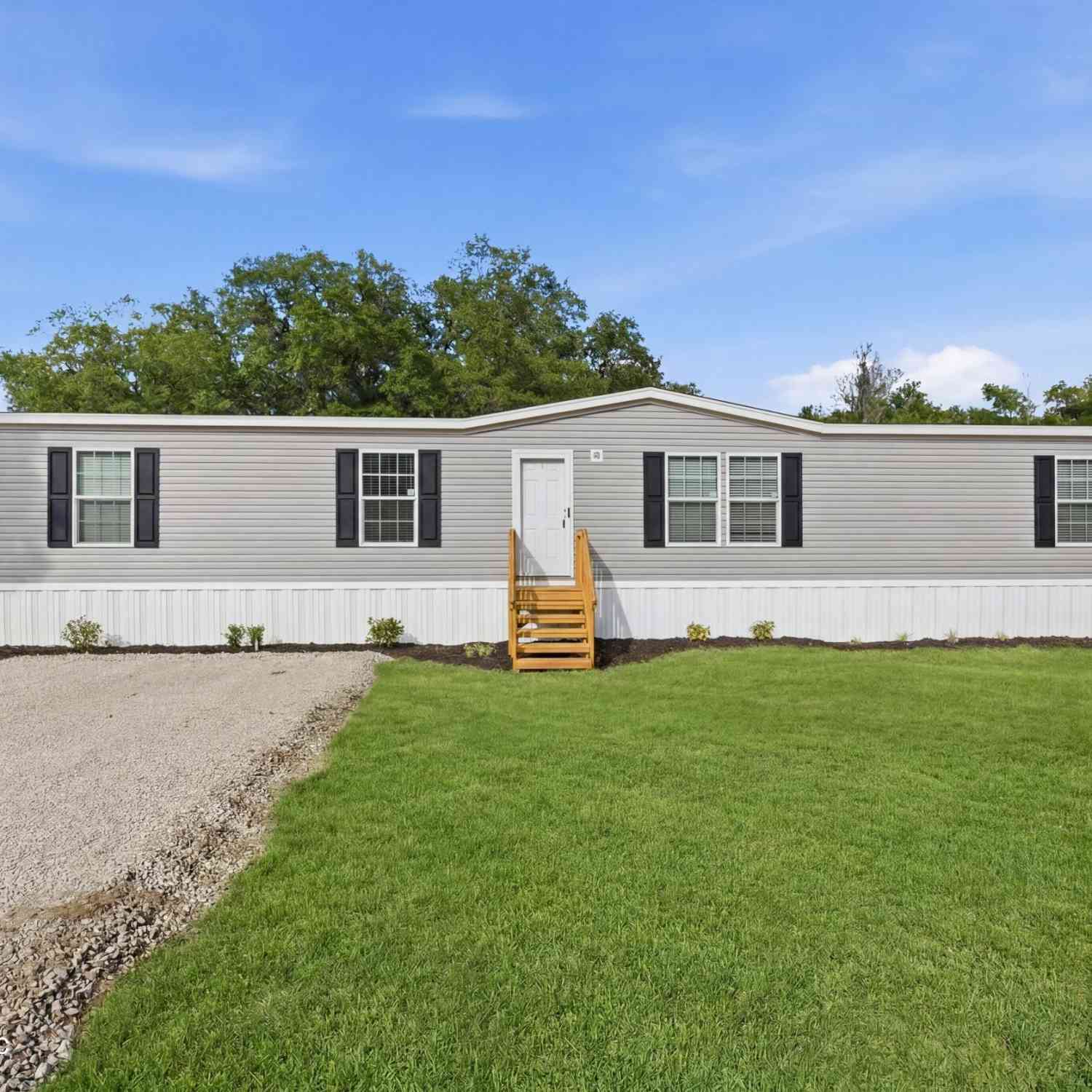 Mobile Home For Sale - 352 N County Road 315<br/> Interlachen, FL 32148