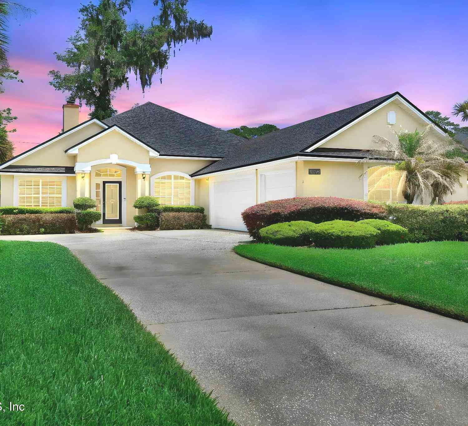 Homes For Sale - 1862 Sentry Oak Court<br/> FlemingKey, FL 32003