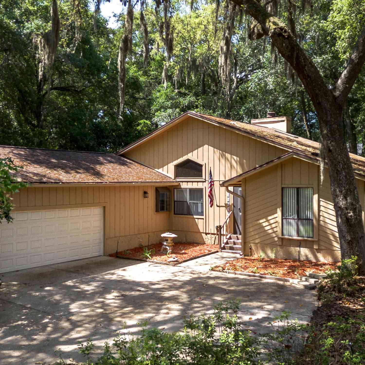 Homes For Sale - 12062 Hidden Hills Drive<br/> Jacksonville, FL 32225