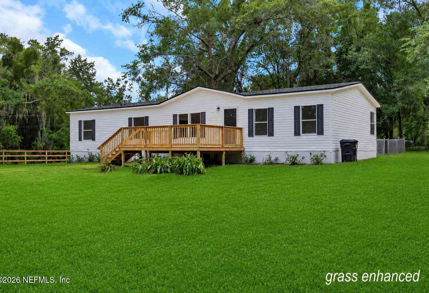 Mobile Home For Sale - 5310 Jacaranda Avenue<br/> Middleburg, FL 32068