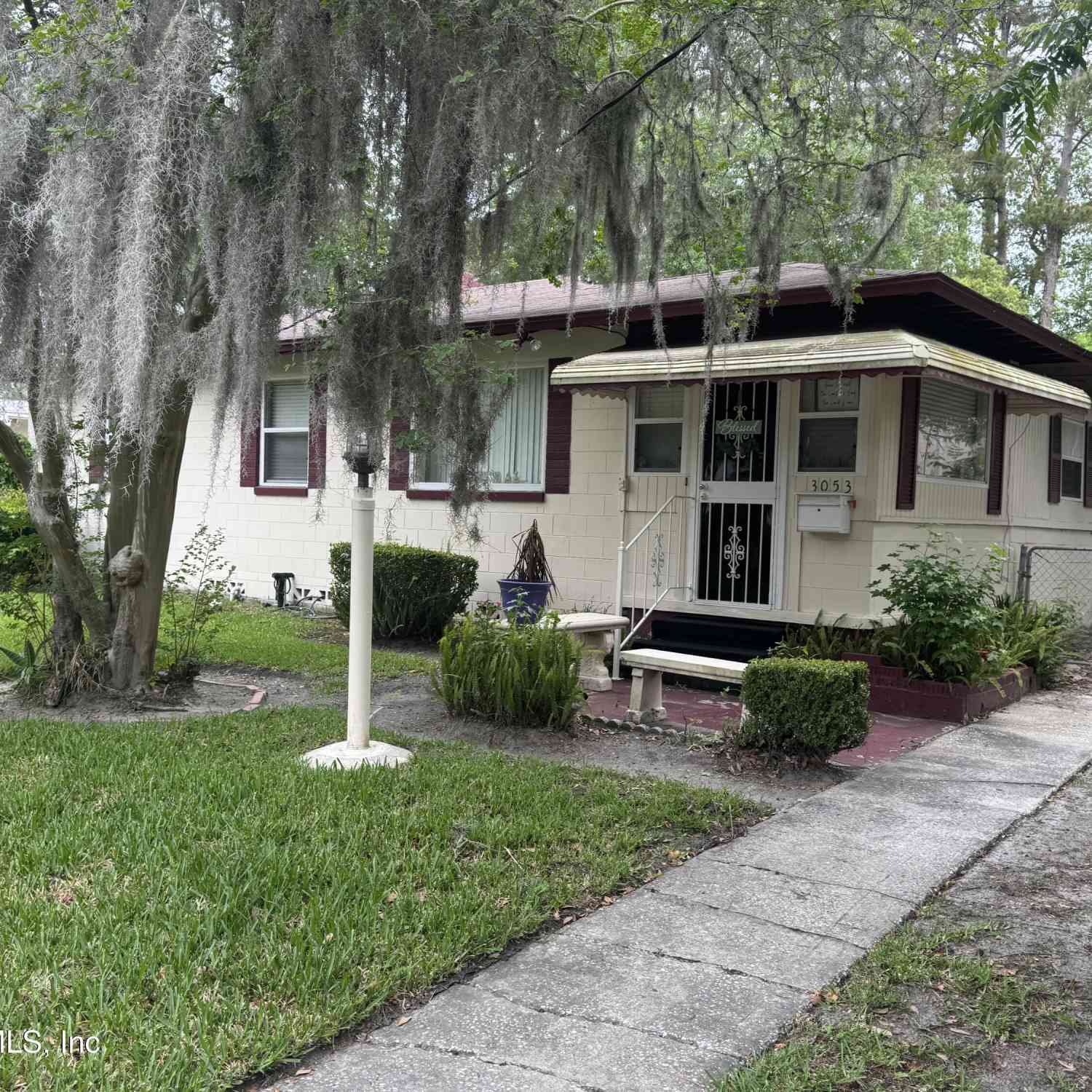 Homes For Sale - 3053 Ray Road<br/> Jacksonville, FL 32209