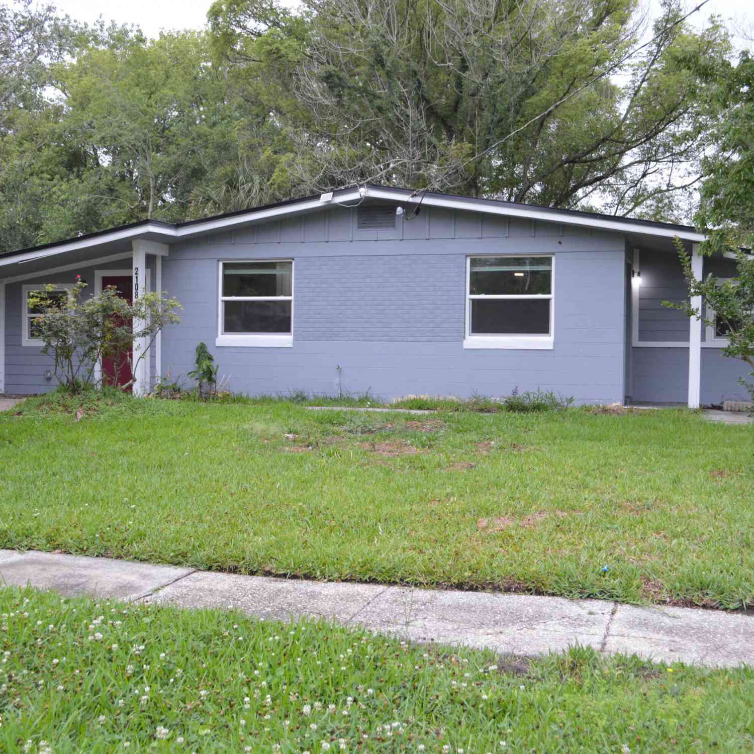 Homes For Sale - 2108 Hugh Edwards Drive<br/> Jacksonville, FL 32210