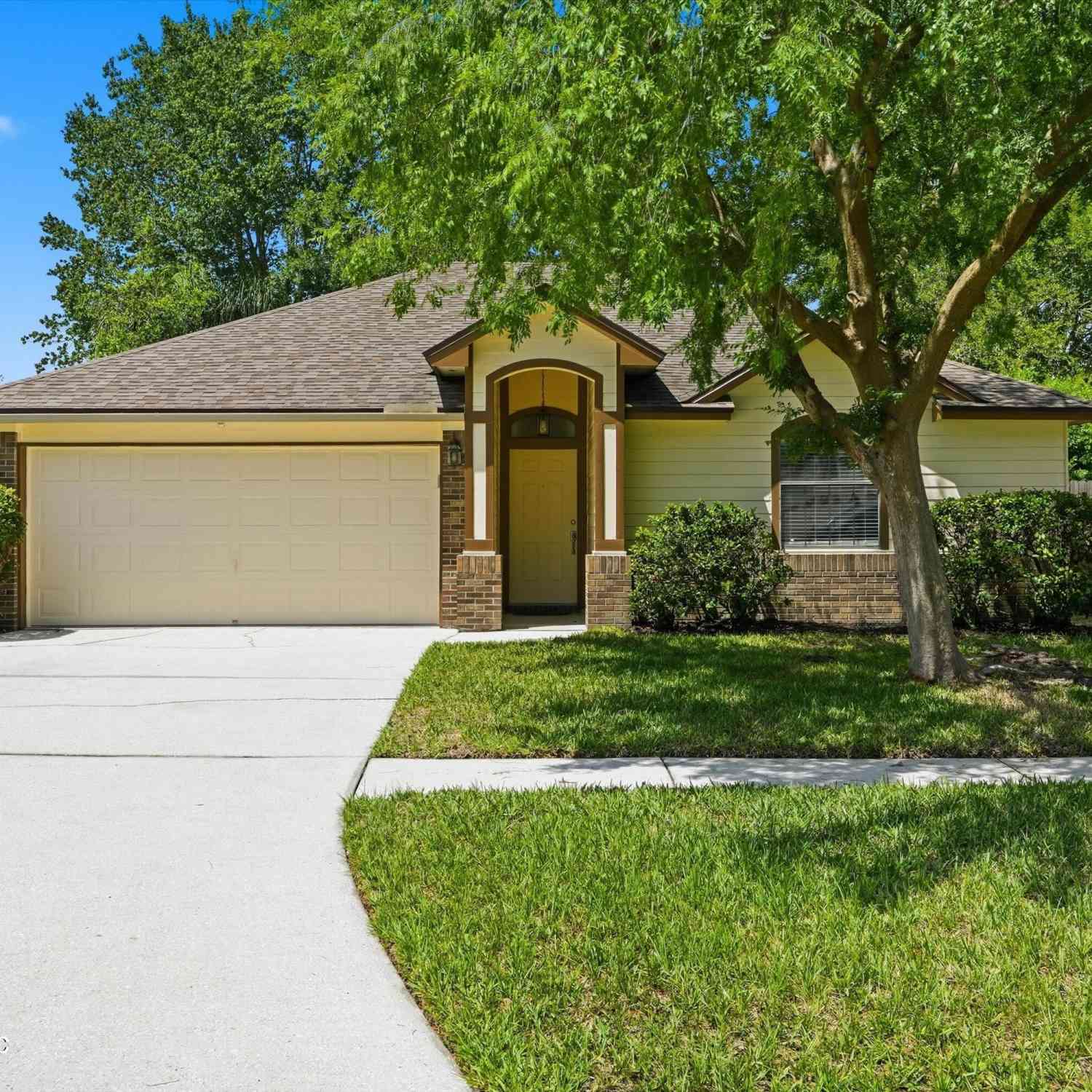 Homes For Sale - 9061 Bridgecreek Drive<br/> Jacksonville, FL 32244
