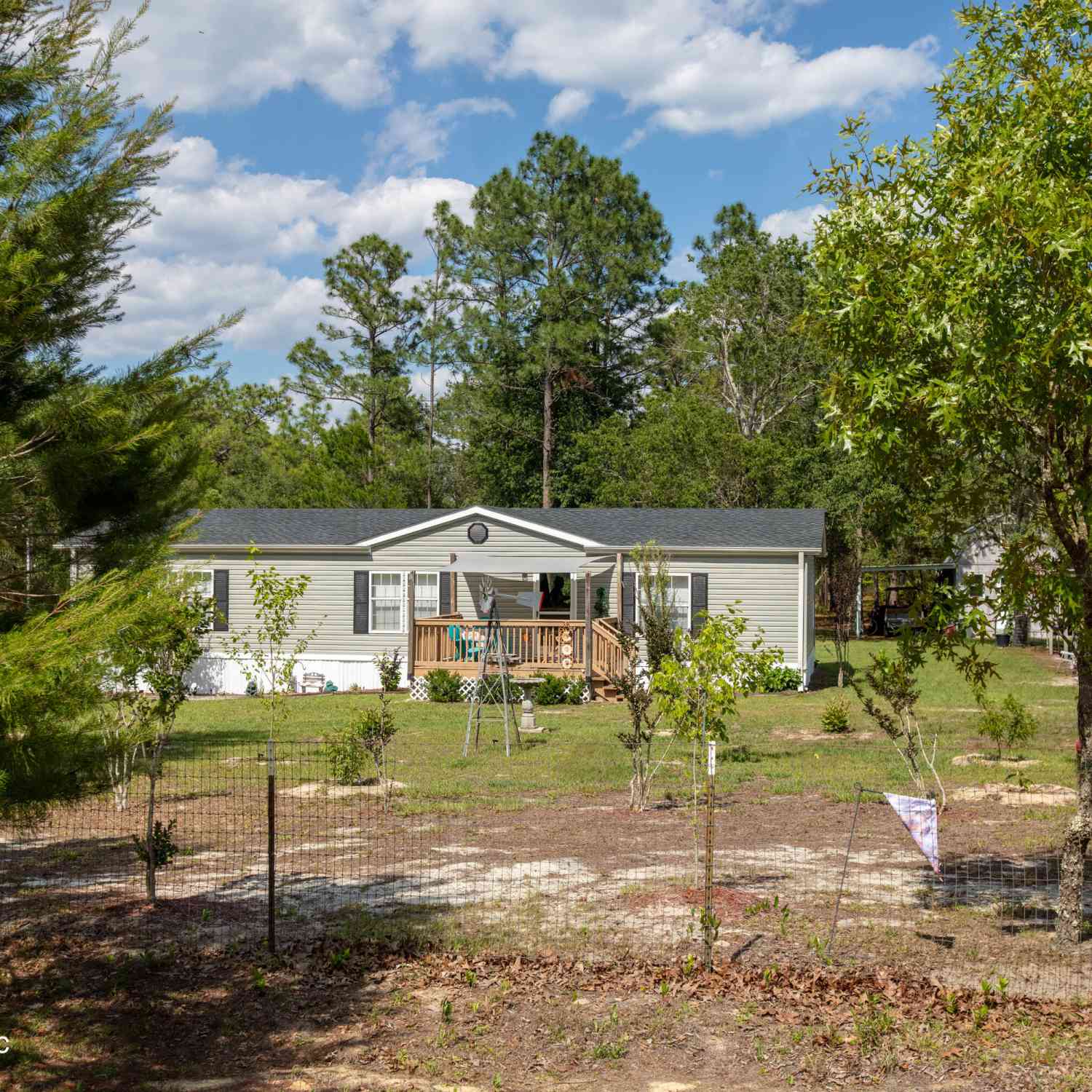 Mobile Home For Sale - 5670 Acadia Street<br/> Keystone Heights, FL 32656