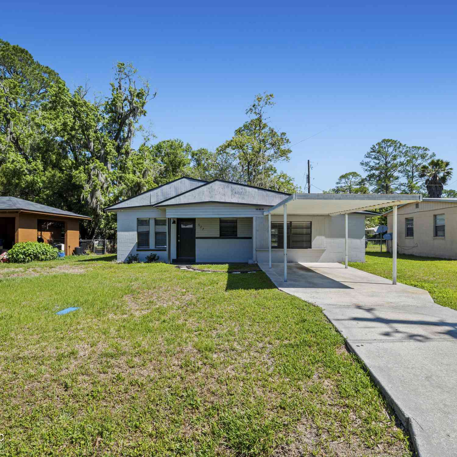 Homes For Sale - 627 Francis Street<br/> Bradford County, Starke, FL 32091