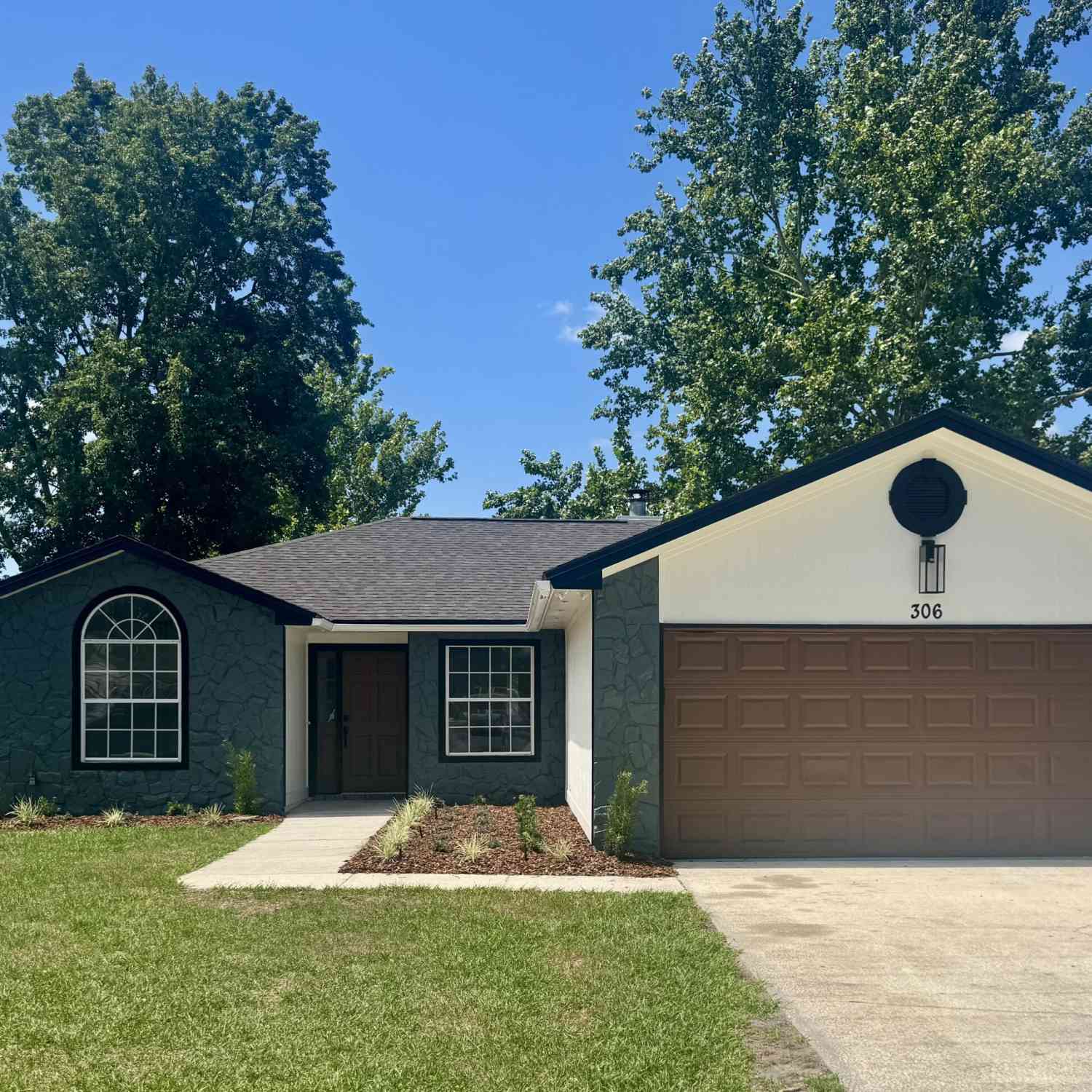 Homes For Sale - 306 Fawnridge Lane<br/> Orange Park, FL 32073