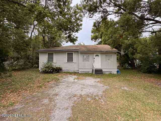Homes For Sale - 7086 Alan Avenue<br/> Jacksonville, FL 32208
