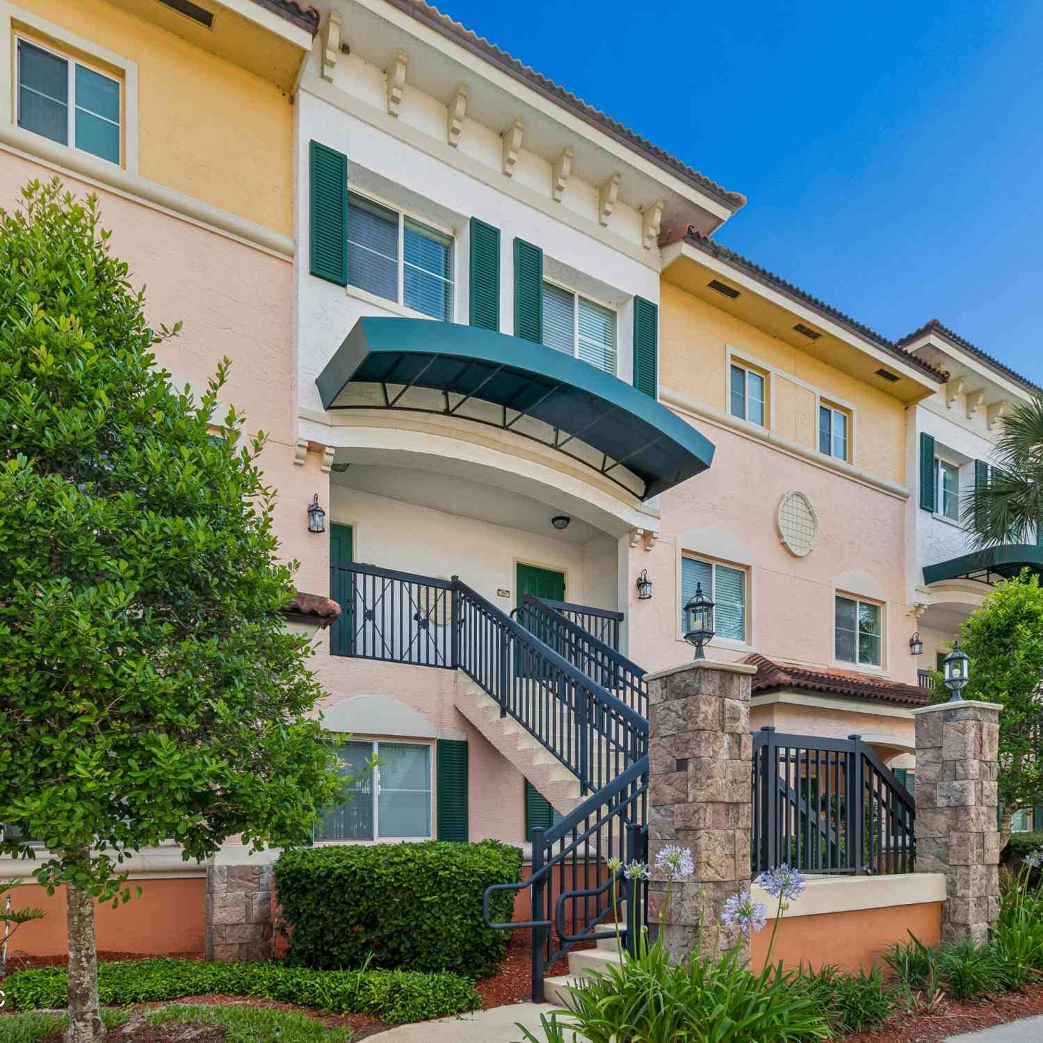 Condo For Sale - 9745 Touchton Road #527<br/> Duval County, Jacksonville, FL 32246