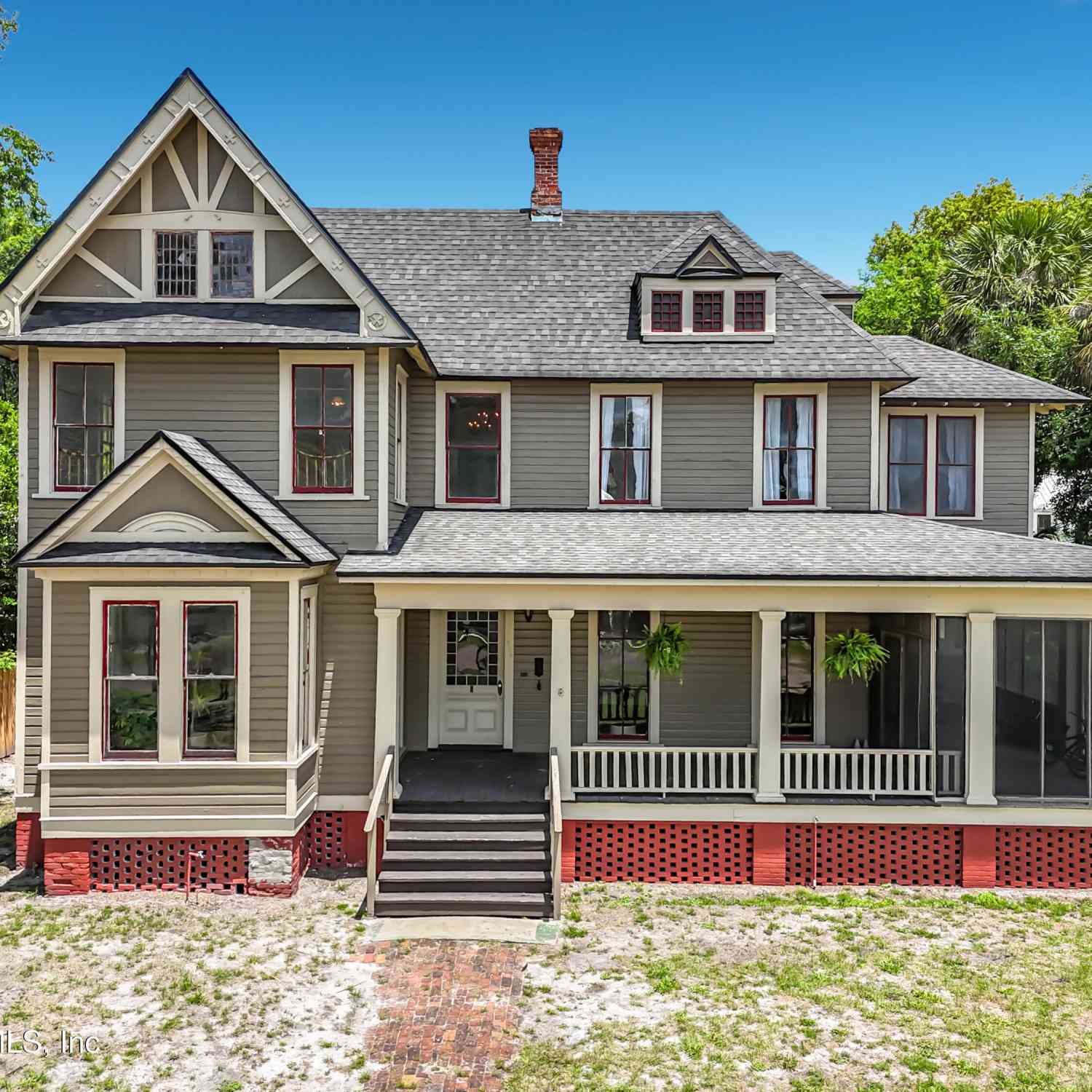 Homes For Sale - 314 Madison Street<br/> Palatka, FL 32177