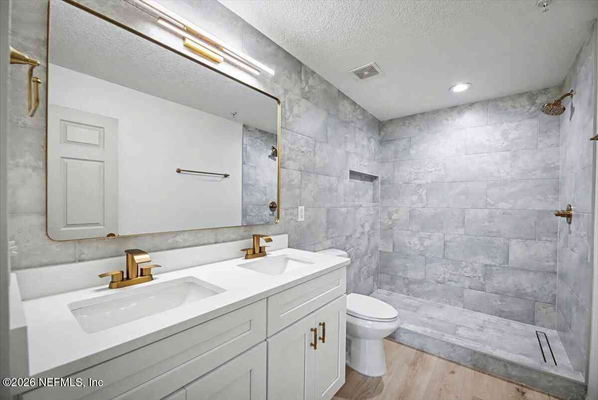 Condo For Sale - 785 Oakleaf Plantation Parkway #914<br/> Orange Park, FL 32065